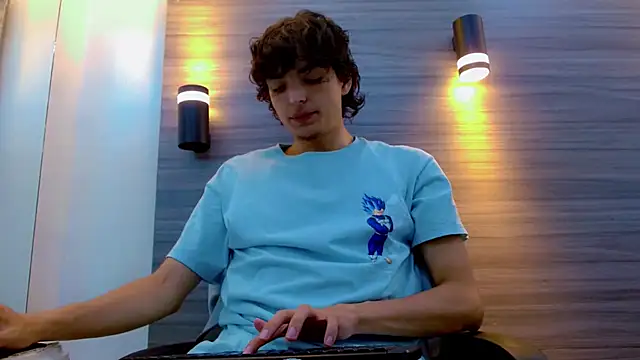 Snapshot of Sr_BonnyEthan chatting on July 18, 2026, 1:30 pm Sr BonnyEthan online show from July 18, 2026, 1:30 pm