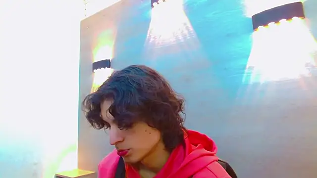 Sr BonnyEthan online show from October 1, 2025, 1:37 pm