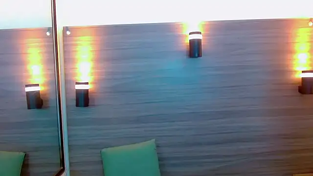 Sr BonnyEthan online show from October 16, 2025, 2:14 pm