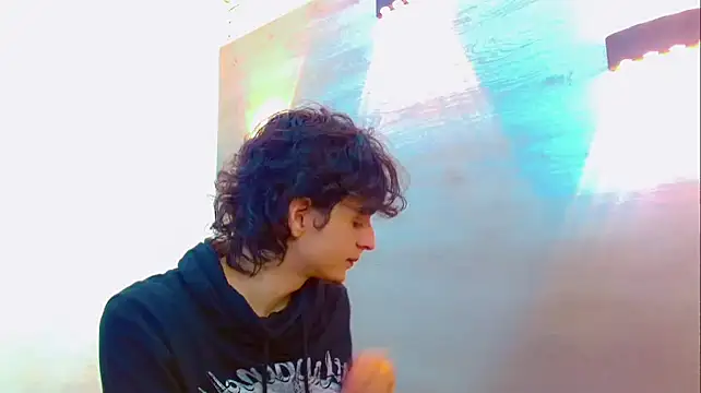 Sr BonnyEthan online show from January 15, 2026, 1:58 pm