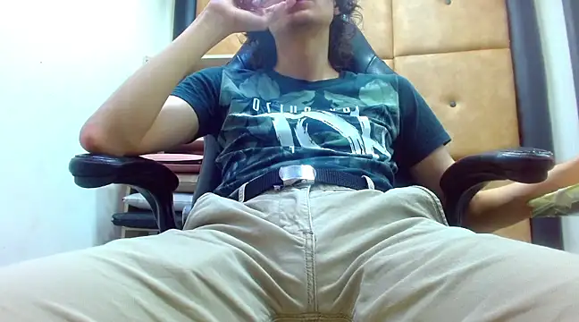 Sr BonnyEthan online show from March 21, 2025, 2:07 pm