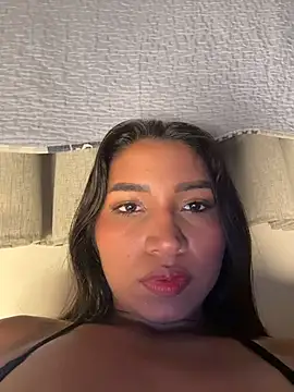 Barbiebrunette  online show from November 19, 2025, 2:55 am