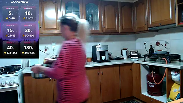 JennaDeluxe online show from February 10, 2026, 6:07 pm