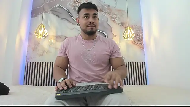 BrianMalonee online show from September 22, 2025, 12:22 pm