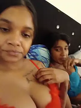 Indianqueen03 online show from July 17, 2026, 10:12 am