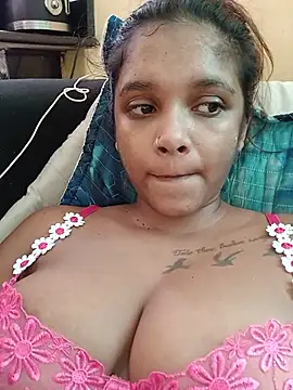 Indianqueen03 online show from June 10, 2026, 12:28 pm