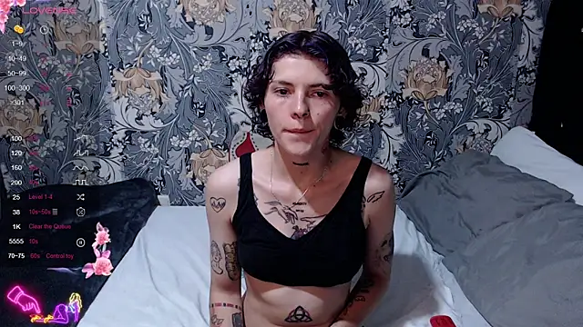 pretty cristal69 online show from June 19, 2026, 1:11 am