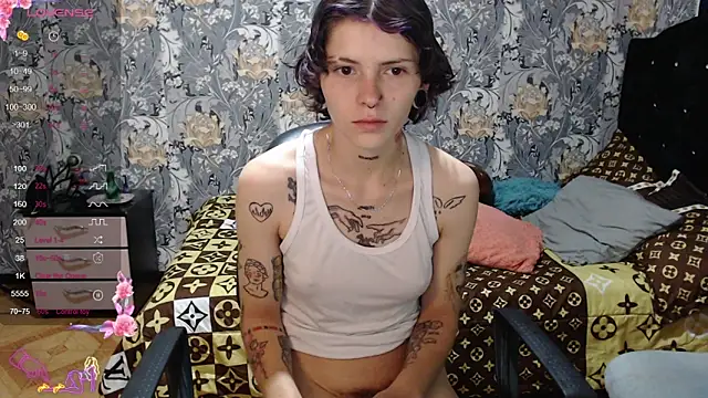 pretty cristal69 online show from April 30, 2026, 12:01 pm