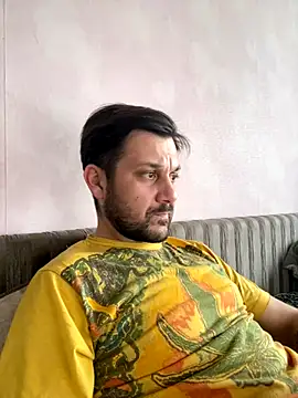 MaeltraJoy online show from October 24, 2025, 10:03 am