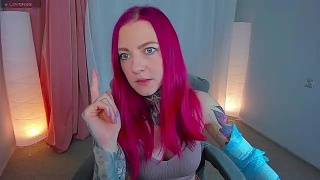 Roxy      online show from February 28, 2025, 8:28 pm