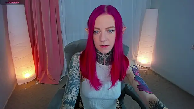 Roxy      online show from February 21, 2025, 8:27 pm