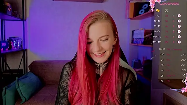 Roxy      online show from October 4, 2025, 8:43 pm