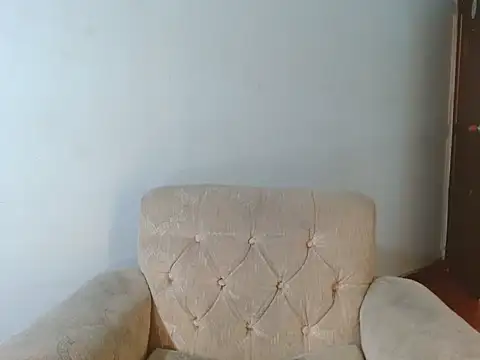 lucydreamm online show from May 12, 2026, 1:13 am