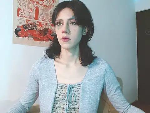lucydreamm online show from June 25, 2026, 1:25 am