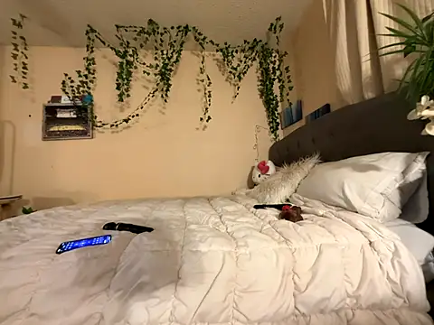 magicalc00ch online show from September 23, 2025, 2:29 am