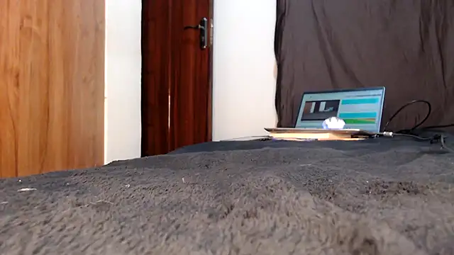 wetpussy ebony online show from June 9, 2026, 7:31 am