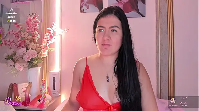 scarlet fostt  online show from July 11, 2026, 12:05 pm