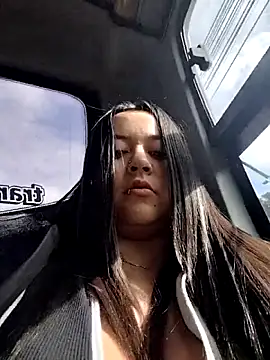 Cristal  04 online show from June 9, 2026, 1:23 pm
