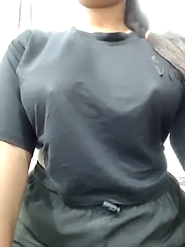 MohiniHott online show from November 2, 2025, 4:17 am