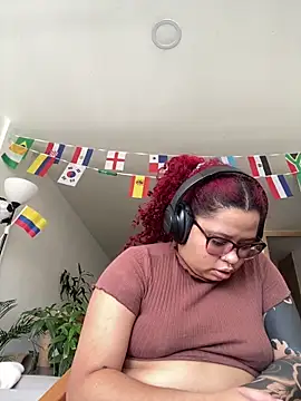 6nalanie online show from June 28, 2026, 7:09 pm