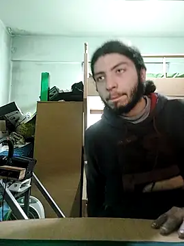 kleineid77 online show from March 1, 2025, 1:40 pm