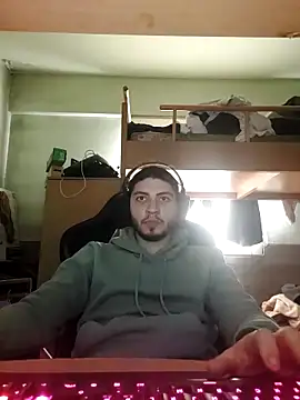 kleineid77 online show from March 22, 2026, 2:29 pm