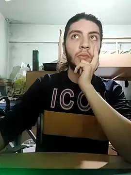 kleineid77 online show from December 12, 2024, 2:22 pm