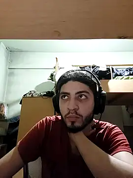 kleineid77 online show from November 5, 2025, 6:22 pm