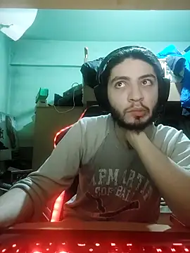 kleineid77 online show from February 16, 2026, 8:29 pm