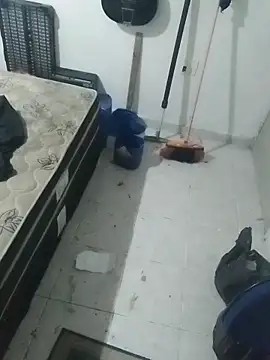 pikalindaxx online show from February 20, 2026, 6:48 am