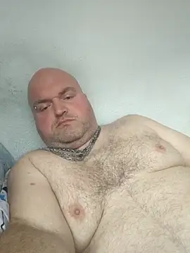 fickmonster2024 online show from October 18, 2025, 6:04 am