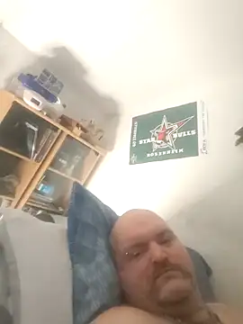 fickmonster2024 online show from December 16, 2024, 5:38 am