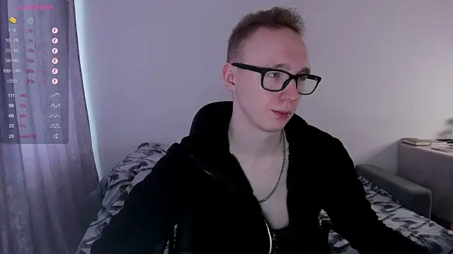 Alex silents online show from March 13, 2025, 10:05 am