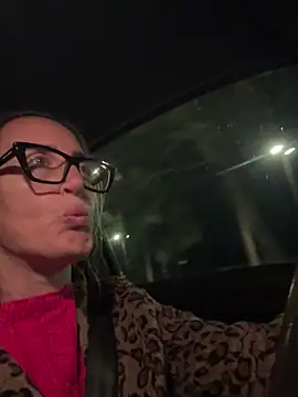 casalinga88 online show from November 10, 2025, 7:19 pm