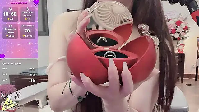 Berrysweet 68 online show from March 8, 2026, 2:09 pm