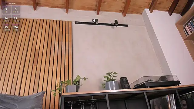 honeyhot69   online show from June 25, 2026, 11:04 am