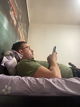 ionut9879 online show from October 17, 2025, 10:18 am