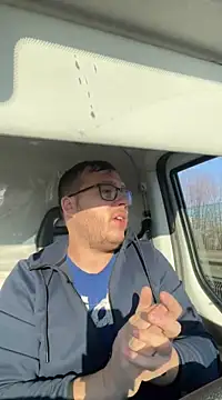 ionut9879 online show from March 5, 2025, 6:12 am