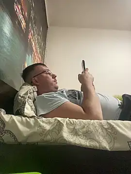 ionut9879 online show from December 19, 2025, 12:18 pm