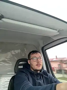 ionut9879 online show from February 3, 2025, 6:13 am