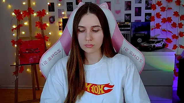 AliceCharmy online show from November 29, 2025, 7:19 am