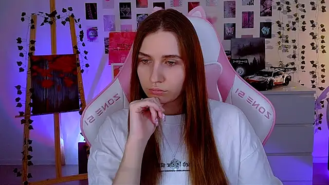 AliceCharmy online show from February 28, 2025, 6:09 pm