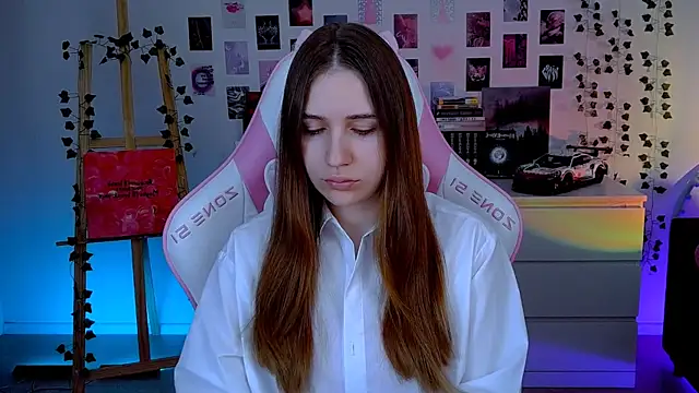 AliceCharmy online show from October 10, 2025, 5:30 am