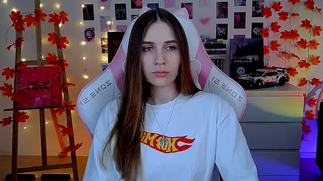 AliceCharmy online show from November 7, 2025, 7:35 am