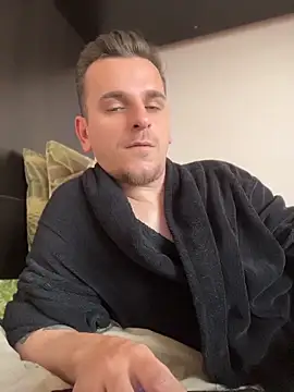 Huge cock22cm online show from April 25, 2026, 1:41 pm