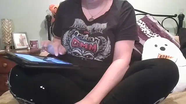 MissKisu online show from November 25, 2025, 4:18 pm