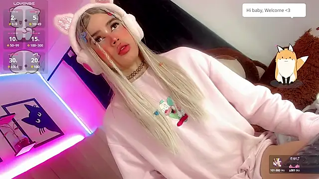 ladytslatina online show from March 4, 2025, 1:17 pm