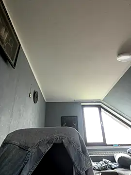 yxssxn24403 online show from October 13, 2025, 7:32 am