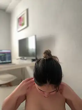 melanny10 online show from February 16, 2025, 3:38 pm