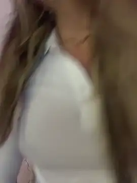Ashleyjenner  online show from May 15, 2026, 3:15 am